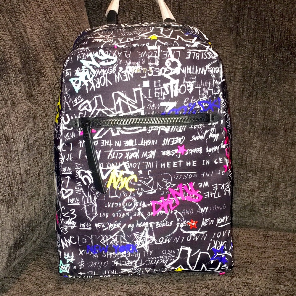 Graffiti Backpack 🤩